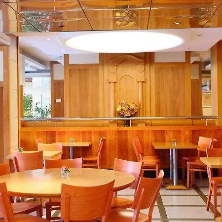 Ibis Styles Centre Canal Du Midi Hotel 3*