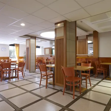 Otel Ibis Styles Centre Canal Du Midi 3*